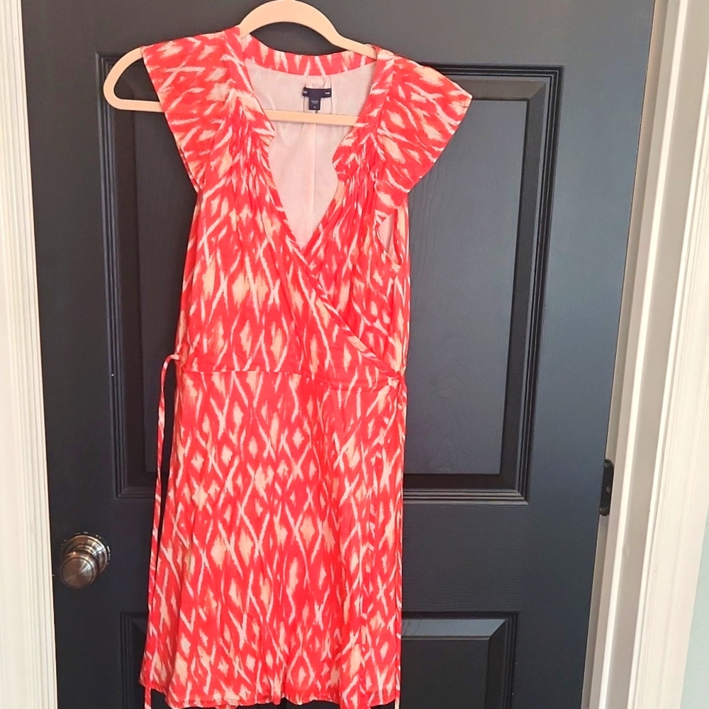 GUC Gap size S ikat wrap front dress